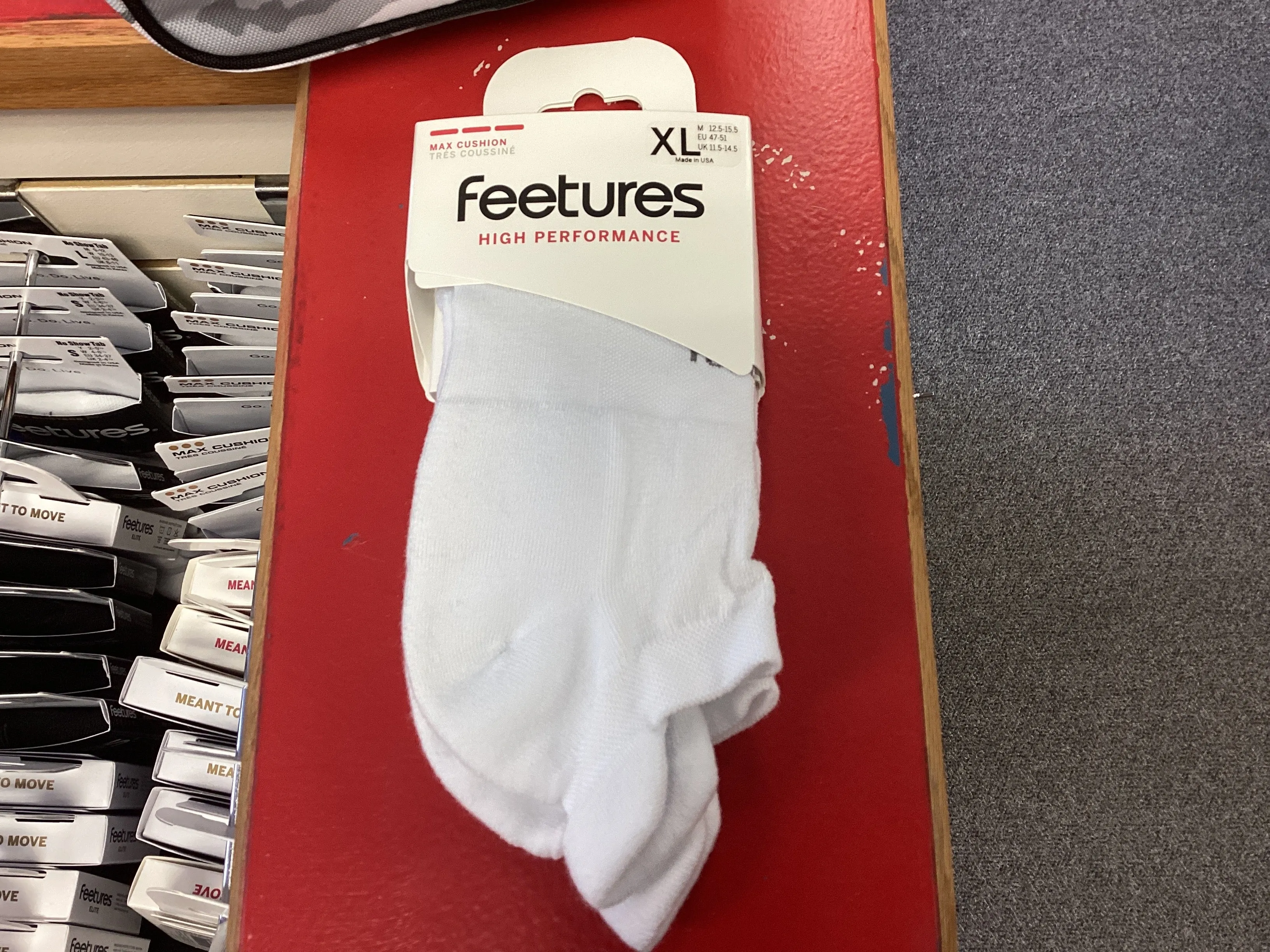 Feetures High Performance Max Cushion No Show Tab